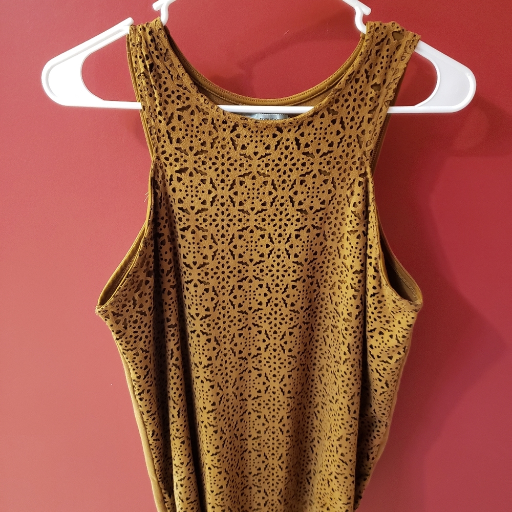 Maurices sleeveless top, Size Medium